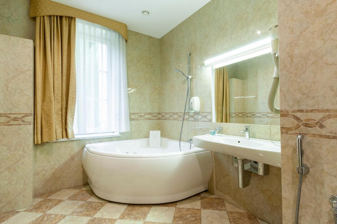 Story Inn Self Check-In Hotel Vilnius Exterior photo