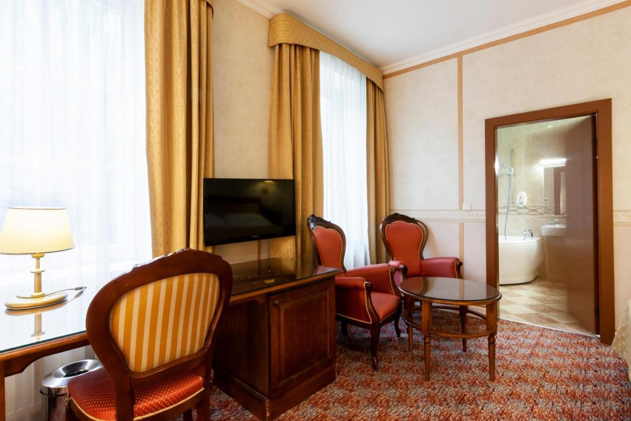 Story Inn Self Check-In Hotel Vilnius Exterior photo